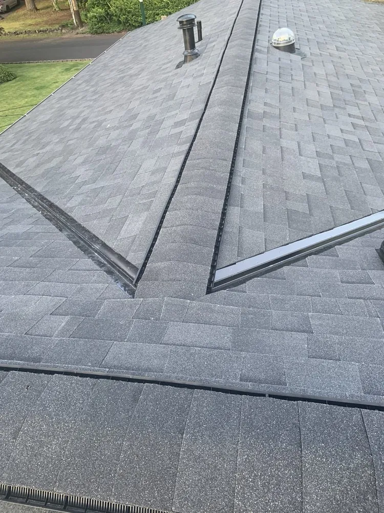 Slide of Acme Roofing