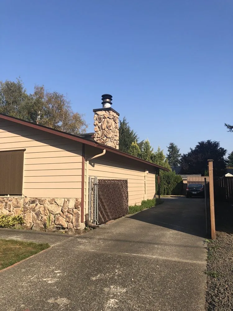 Slide of Acme Roofing