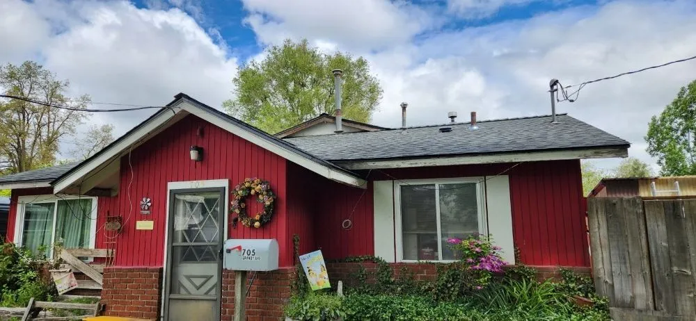 Licensed residential roofing service in Wallowa, OR by Acorn Roofing
