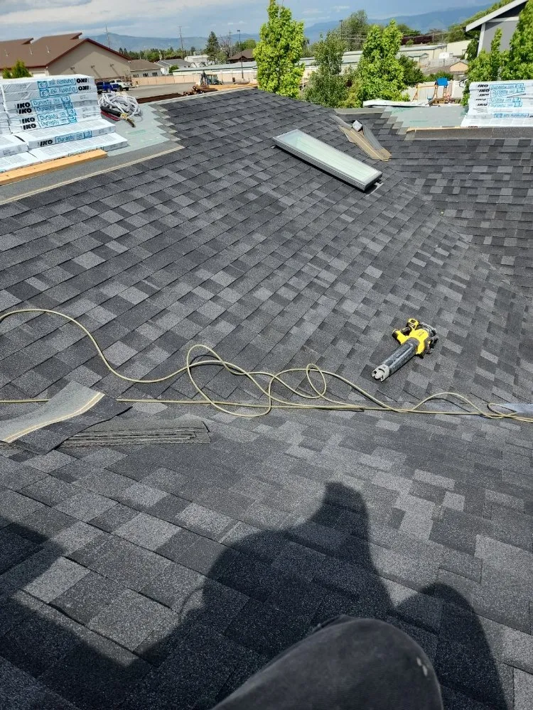 Licensed residential roofing service in Wallowa, OR - Acorn Roofing