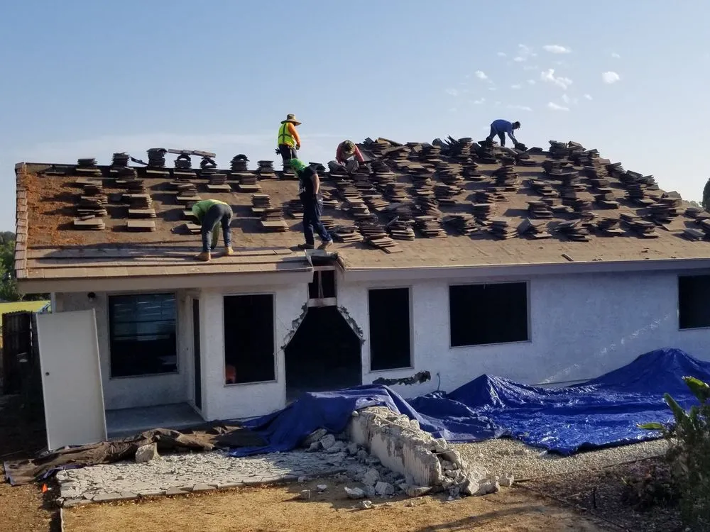 Local shingle roofing service in San Fernando Valley, CA - Action Hauling