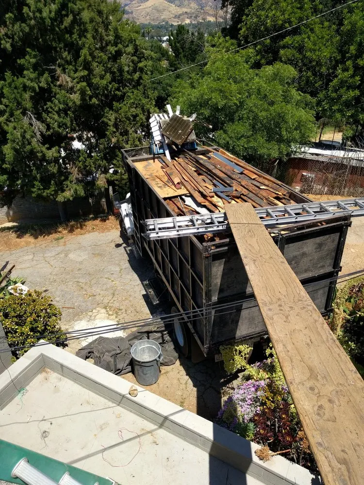 Licensed roof inspection in San Fernando Valley, CA by Action Hauling