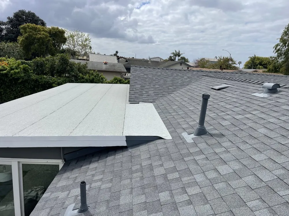 Slide of Adail Bastos Roofing