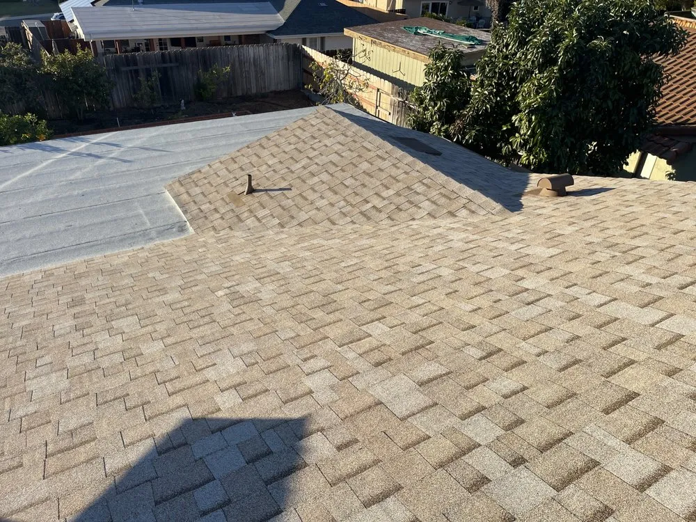 Slide of Adail Bastos Roofing