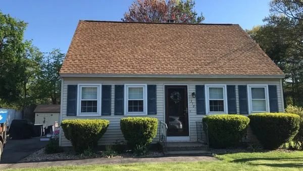 Adam Vaillancourt Roofing & Gutters