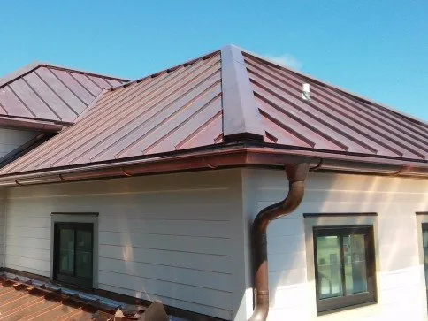 Adams Metal Roofing Logo