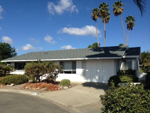 Slide of Adan Cruz Roofing Company