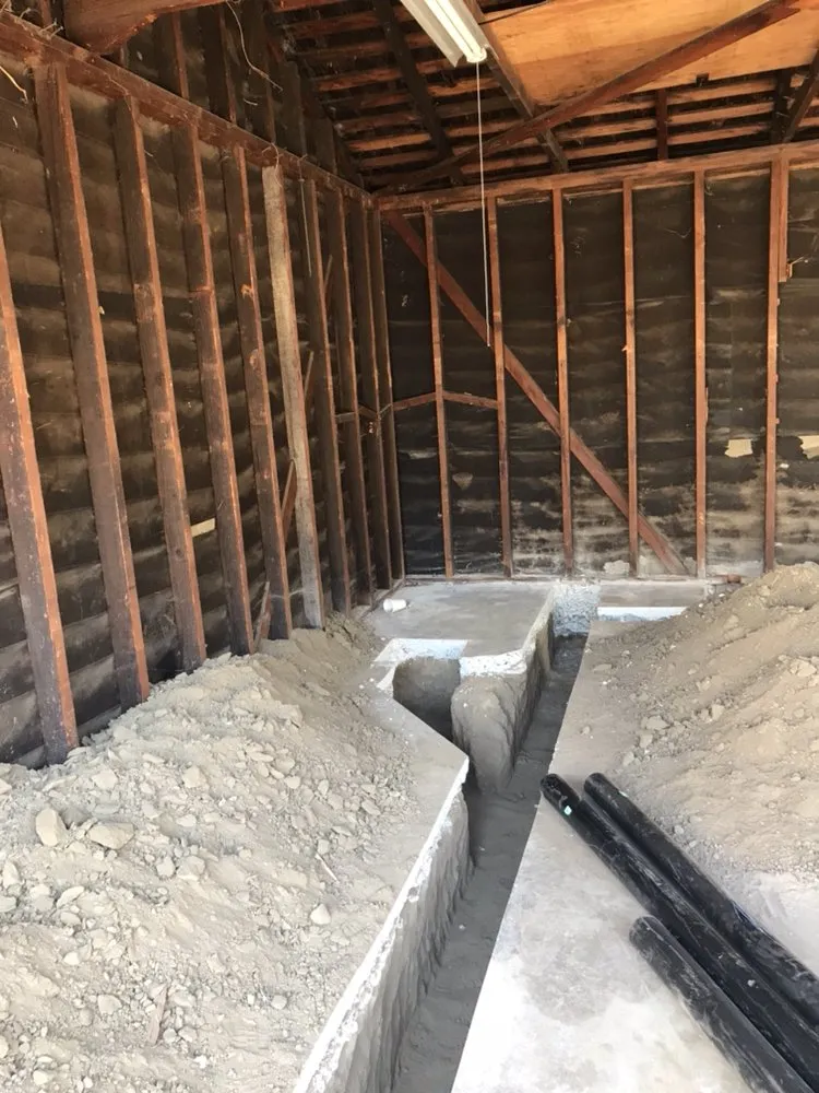 Slide of Adolfo's Hauling & Demolition