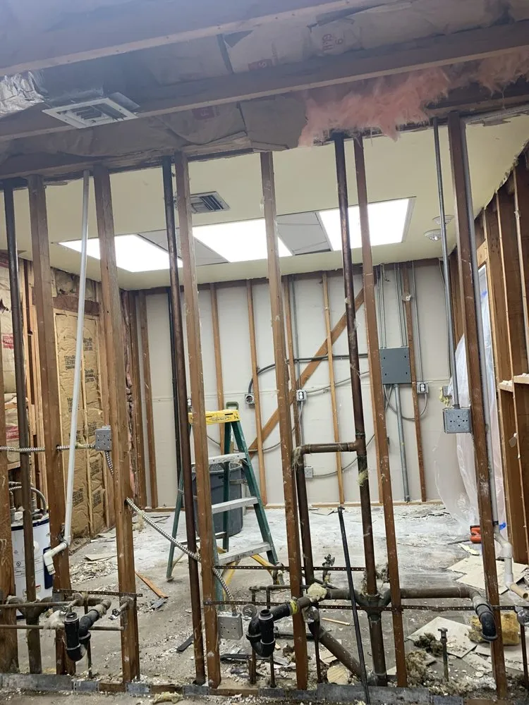 Slide of Adolfo's Hauling & Demolition