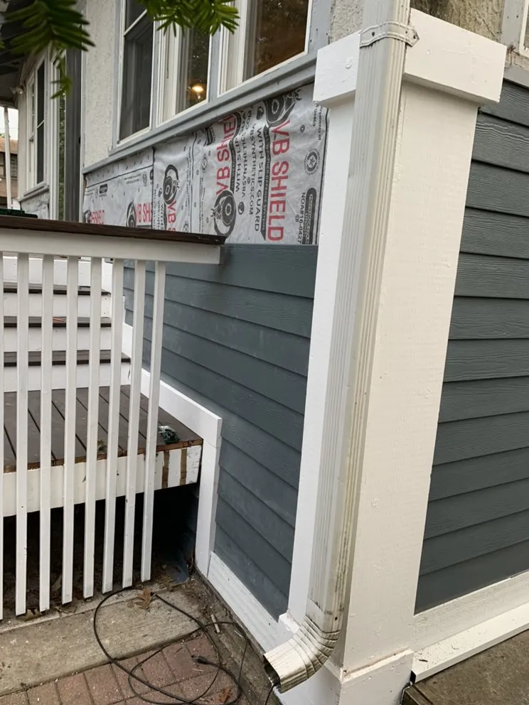 Slide of Ads Roofing