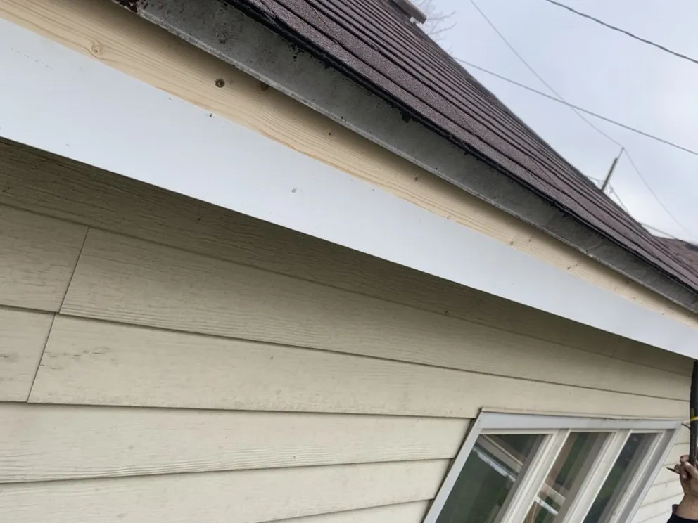 Slide of Ads Roofing