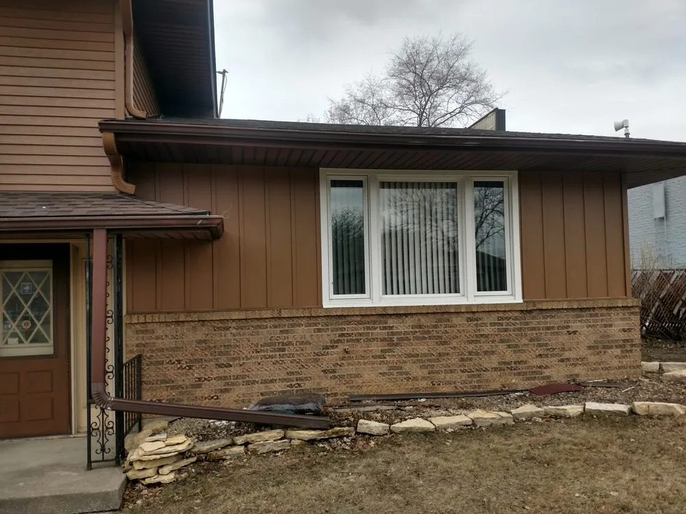 Slide of Advance Aluminum Supply Inc