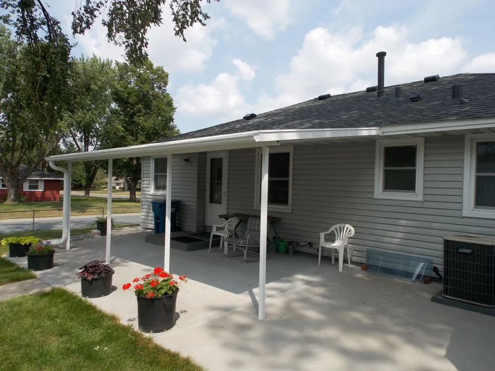 Slide of Advance Aluminum Supply Inc