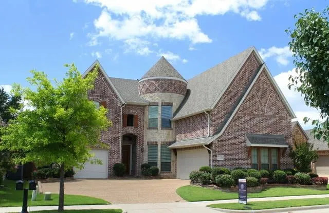 Slide of Advance Precision Roofing