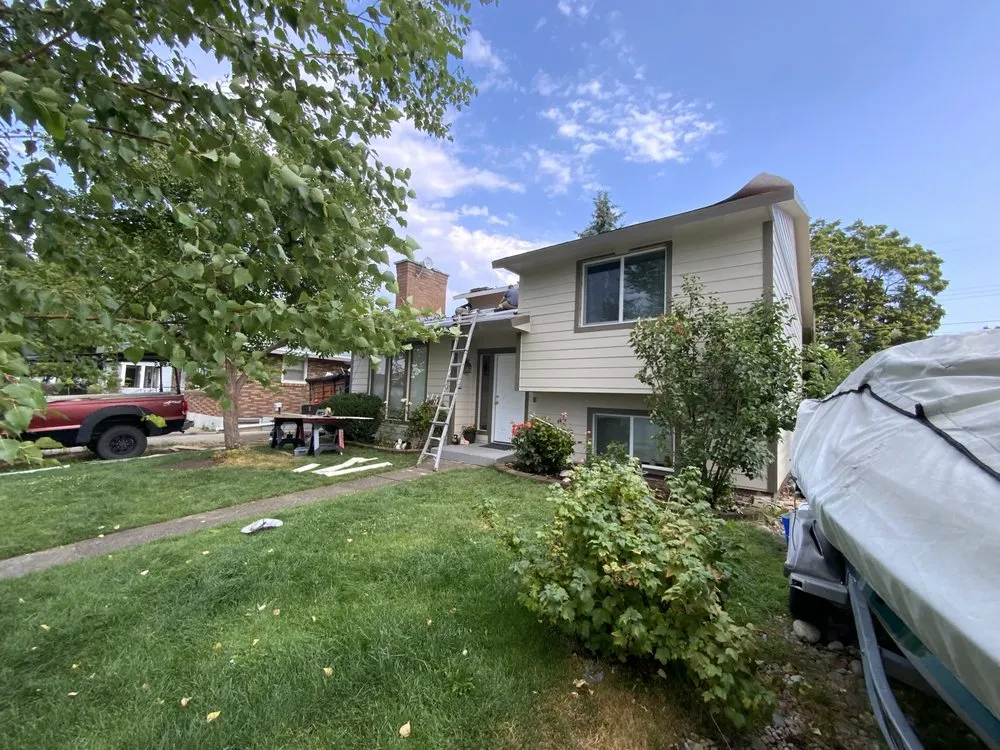 Slide of Advance Roofing