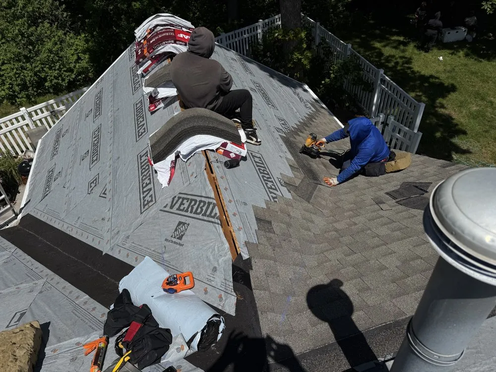 Licensed metal roofing installation for fast service across St Louis, MO - Advance Roofing