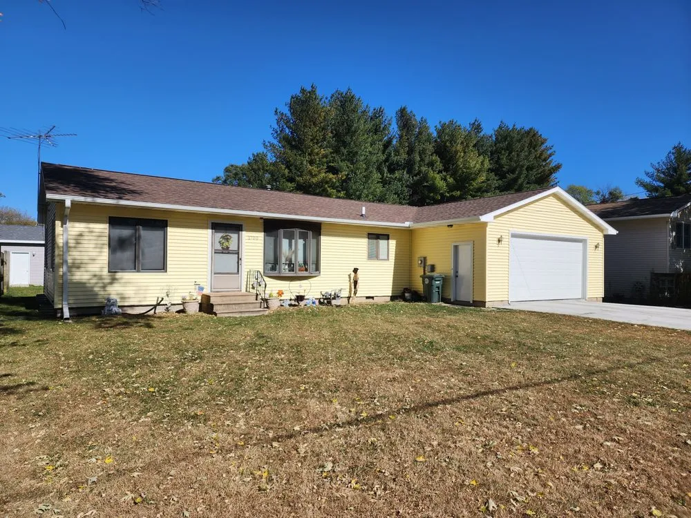 Slide of Advanced Building & Design