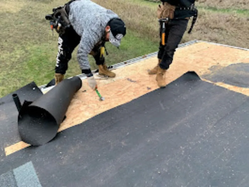 Trusted metal roofing installation same-day service across Greenbay, WI - Advanced Contracting