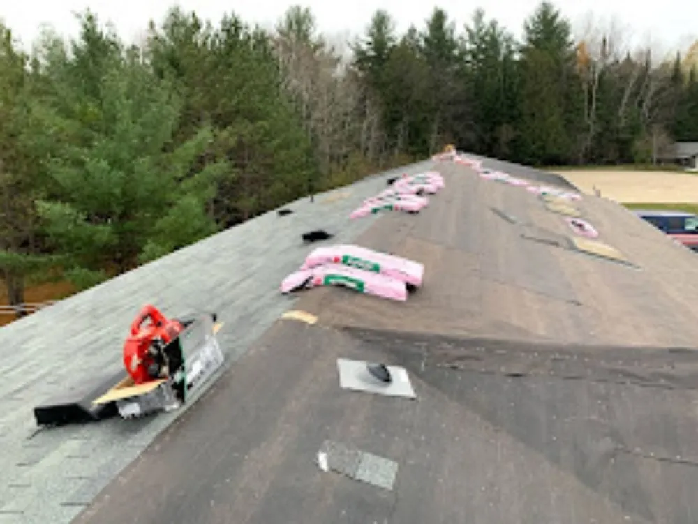 Local roof leak repair in Greenbay, WI - Advanced Contracting