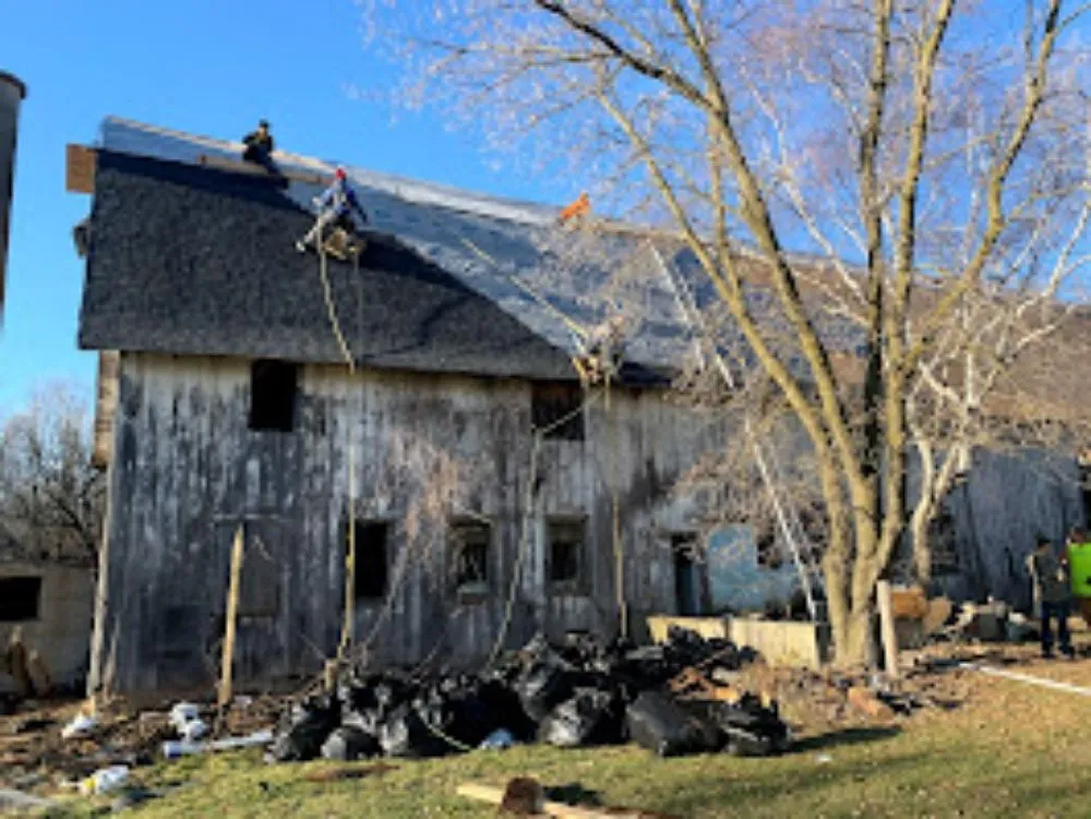 Reliable roof replacement for residential properties across Greenbay, WI - Advanced Contracting