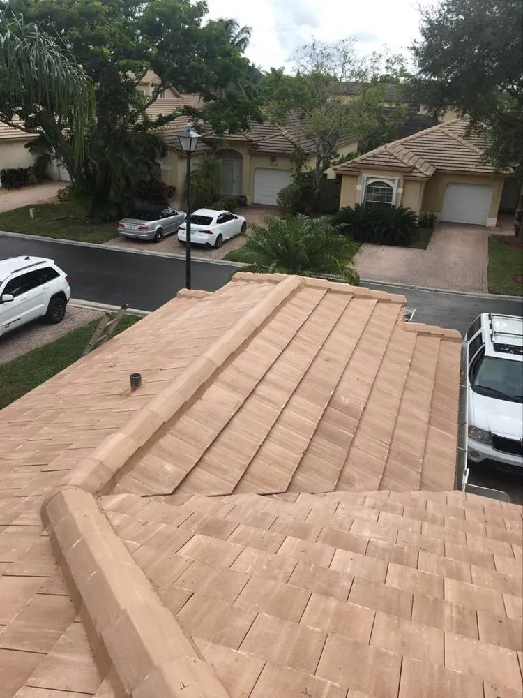 Slide of Advanced Roof Tech