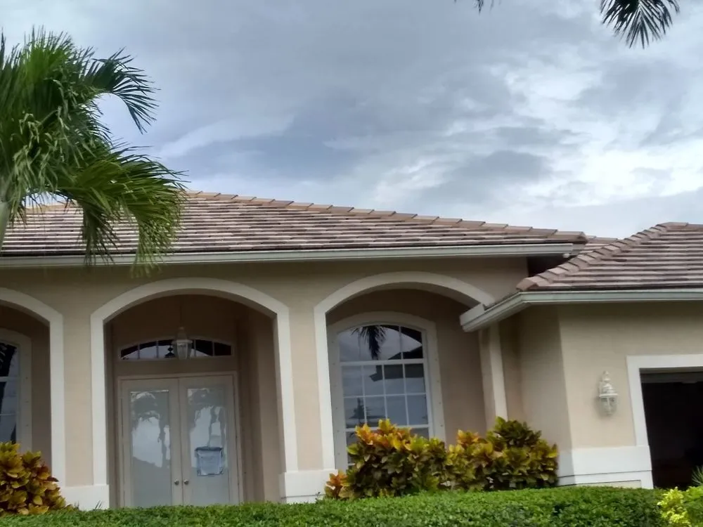 Slide of Advanced Roof Tech