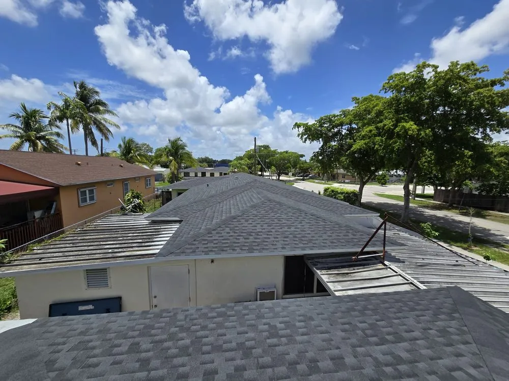 Slide of Advanced Roofing & Construction