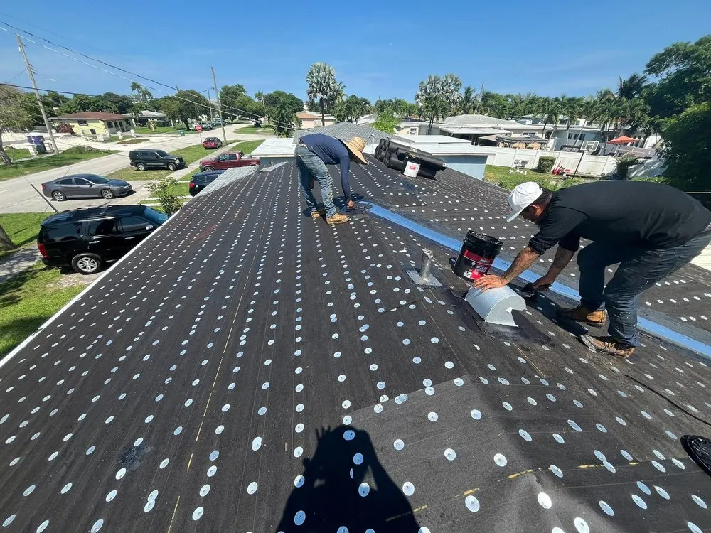 Slide of Advanced Roofing & Construction