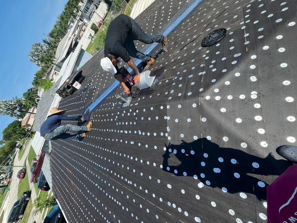 Slide of Advanced Roofing & Construction