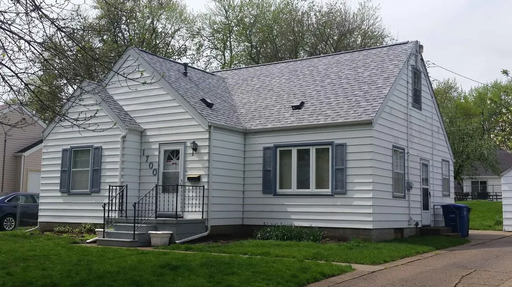 Slide of Advanced Roofing & Exteriors