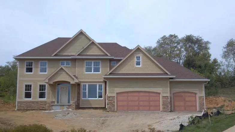 Slide of Advanced Roofing & Exteriors