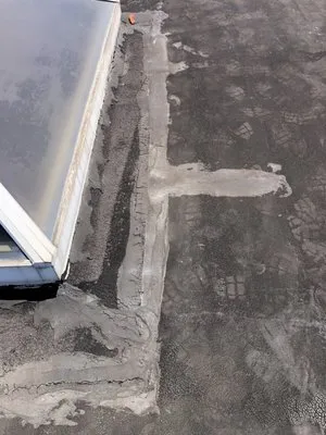 Advanced Roofing & Sealcoating Logo