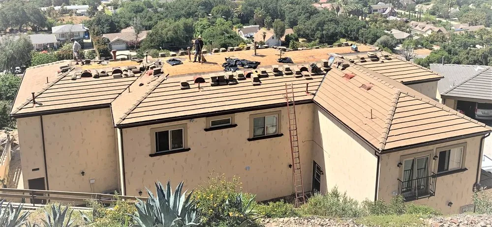 Slide of Advanced Roofing & Sons