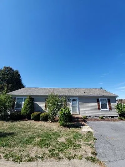 Slide of Advanced Roofing