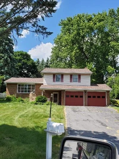 Slide of Advanced Roofing