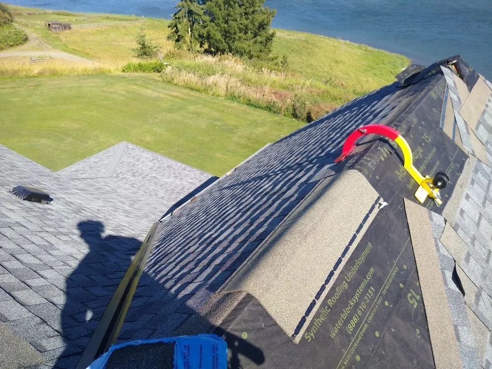 Slide of Advanced Roofing