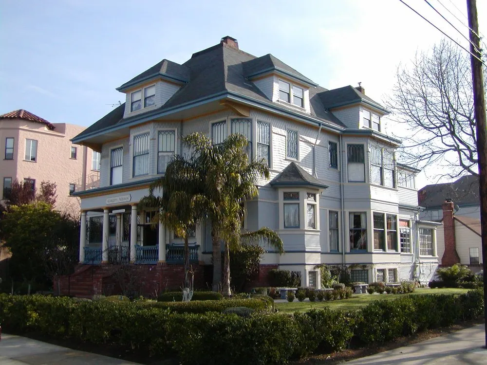 Slide of Advanced Roofing Services