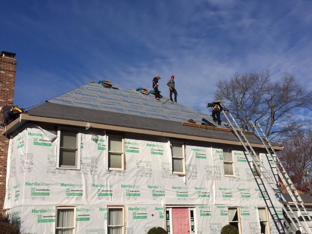 Slide of Advanced Roofing, Siding and Windows