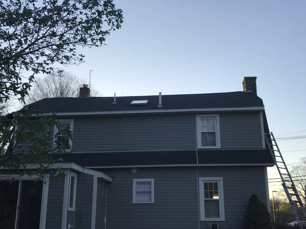 Slide of Advanced Roofing, Siding and Windows