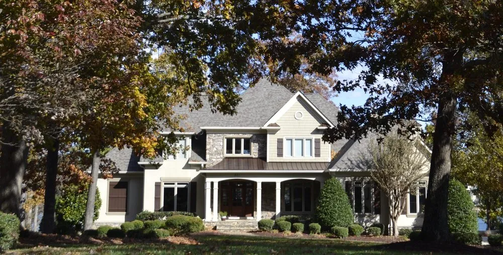 Slide of Advanced Roofing Solutions