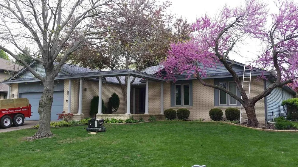 Slide of Advanced Roofing