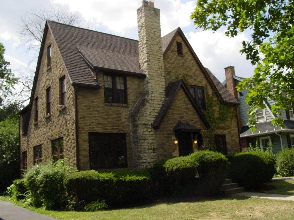 Slide of Advanced Roofing