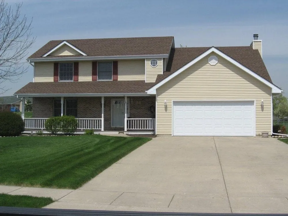 Slide of Advanced Roofing