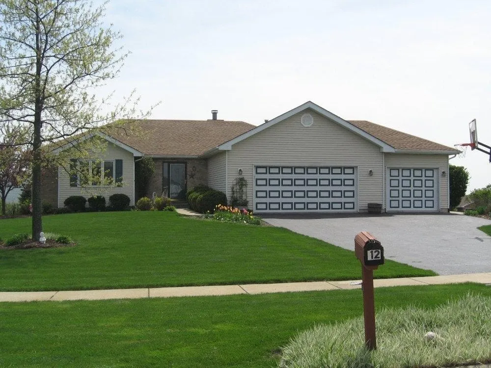 Slide of Advanced Roofing