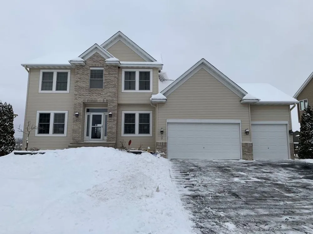 Slide of Advantage Construction