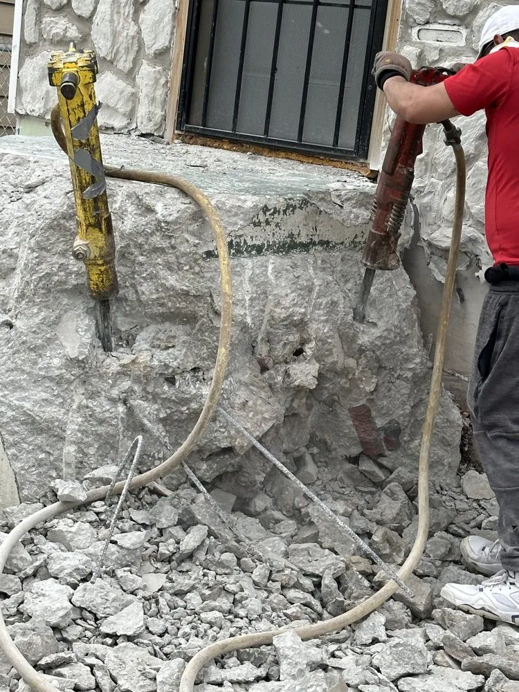 Slide of Advantage Contracting Group