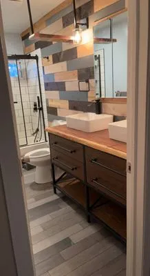 Advantage Contracting Group Logo