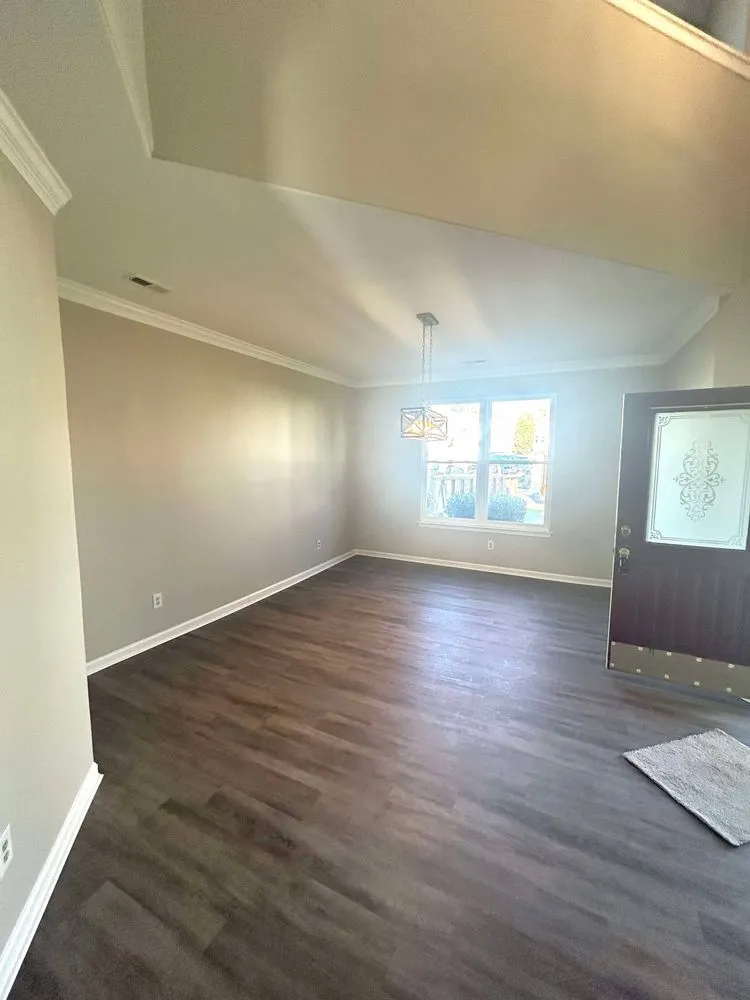 Slide of Advantage Contracting Solutions