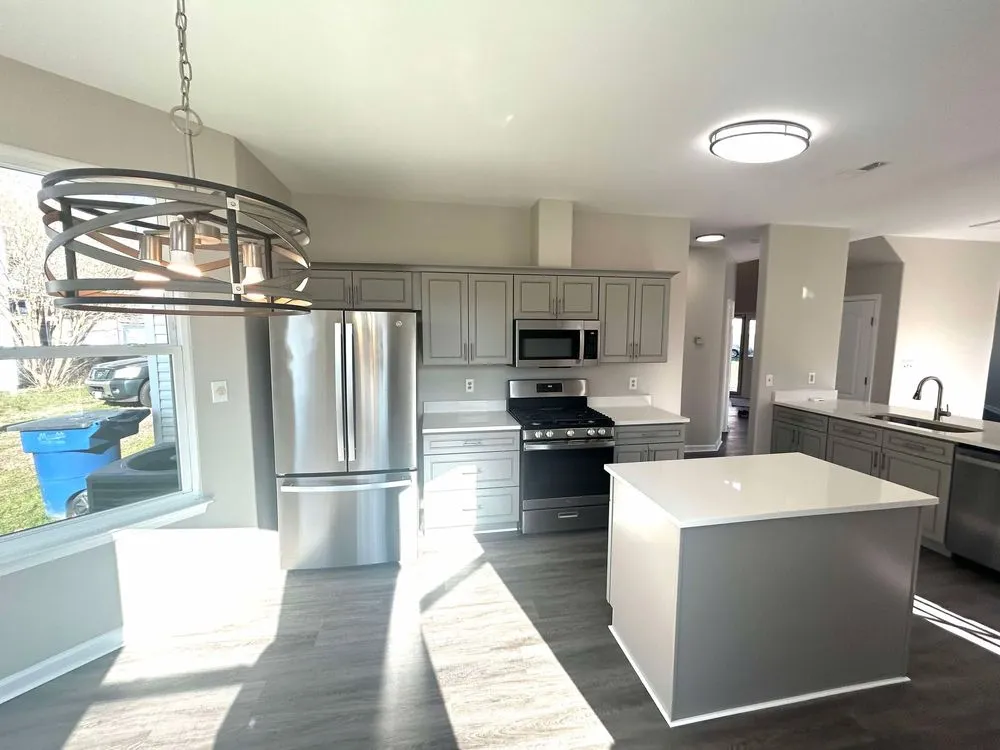 Slide of Advantage Contracting Solutions