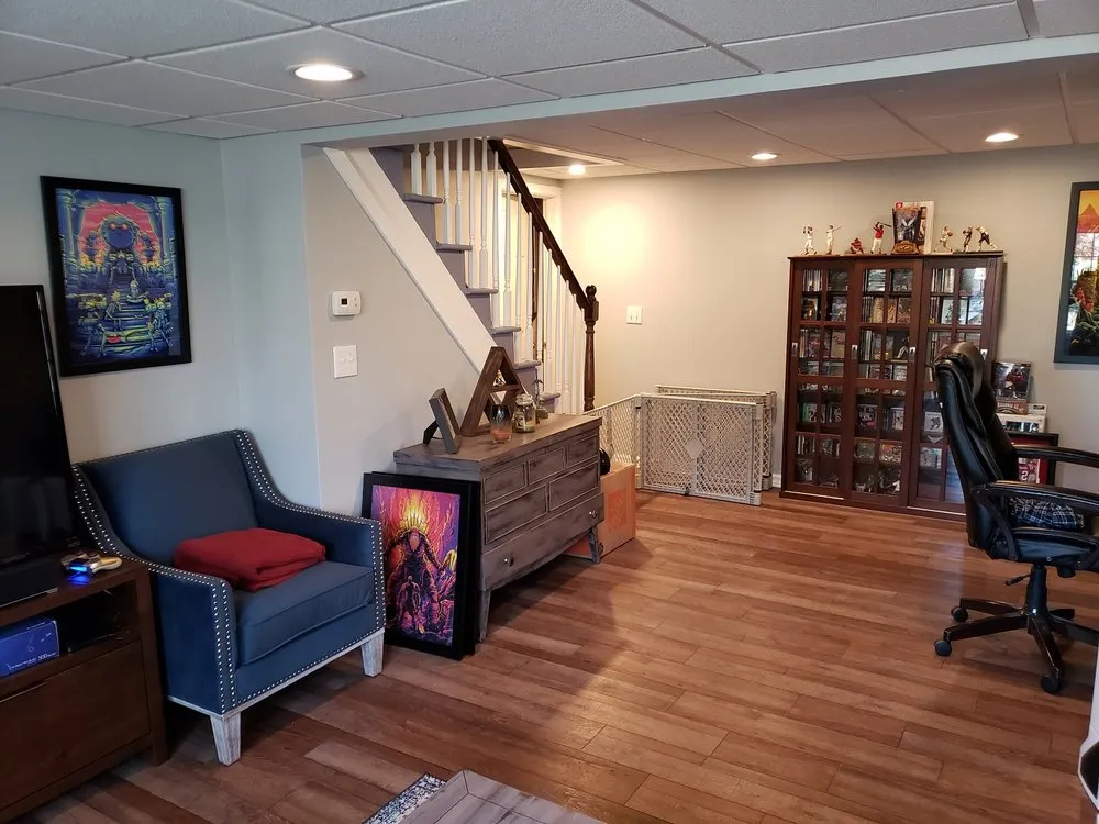 Slide of Advantage Home Improvement